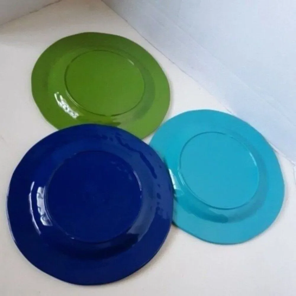 Pier 1 Carmelo Melamine Plate 9in each (3pcs)